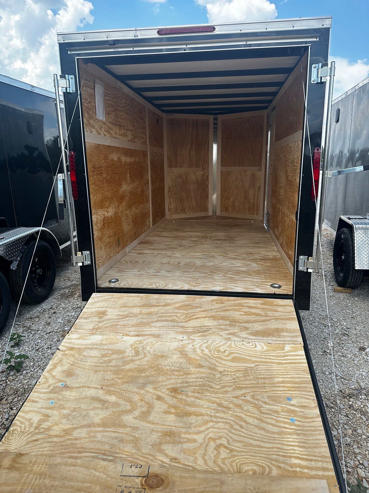 2026 Ozark 6x12IS Black Cargo #3917