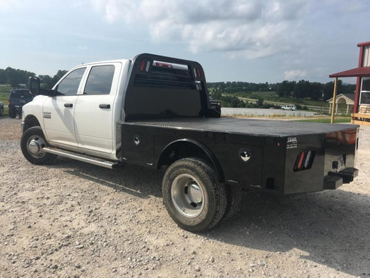 Crown Line Skirted '17 to Present Ford, Dodge Dually SKD 58