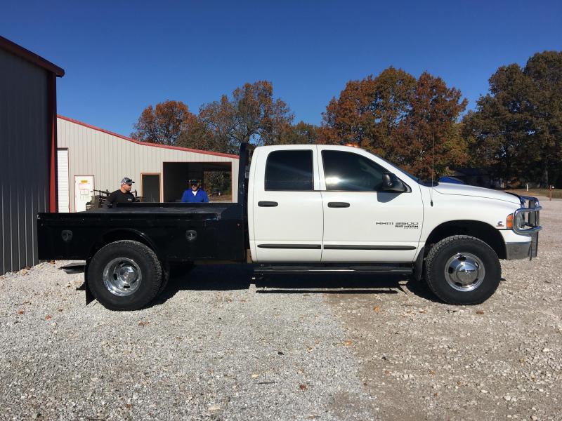 Crown Line Skirted '17 to Present Ford, Dodge Dually SKD 58