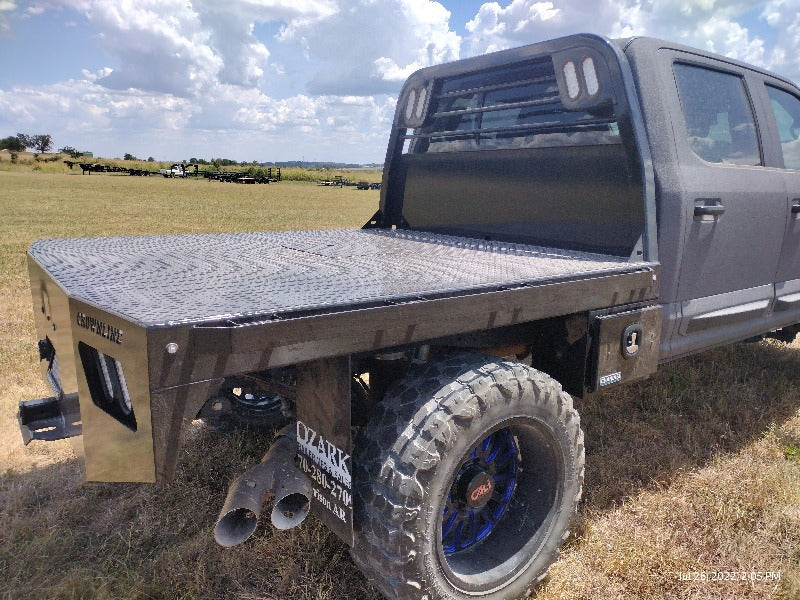 Crown Line Rub Rail Single Wheel Short Bed RRS 84