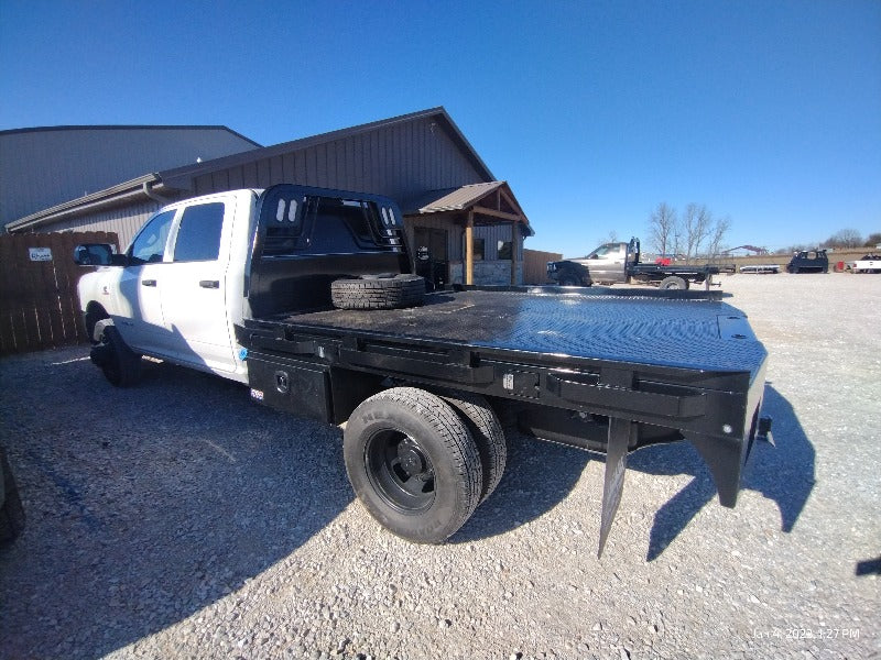 Crown Line Dually Spike Bed SXD 102