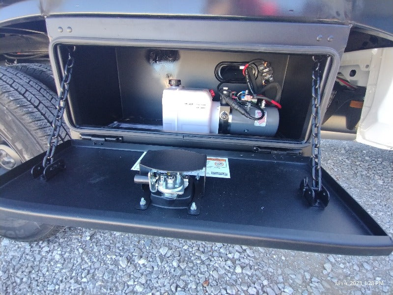Crown Line Dually Spike Bed SXD 102