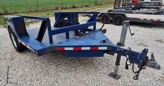 2 5/16 Adjustable Coupler, Adjustable Safety Chains, Break Away Cable, 7 Way Trailer Plug, Storage, Hydraulic Lift with Remote, Royal Blue Powder Coat