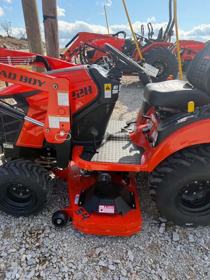 1022H Bad Boy Tractor