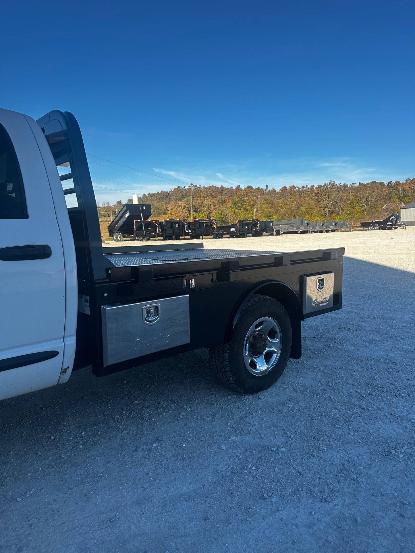 Crown Line Skirted Dodge Single Wheel Long Bed SKS 58