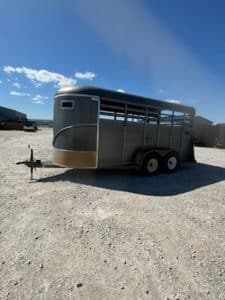 Rental: 2006 Wrangler 6×16 7K Bumper Pull Livestock