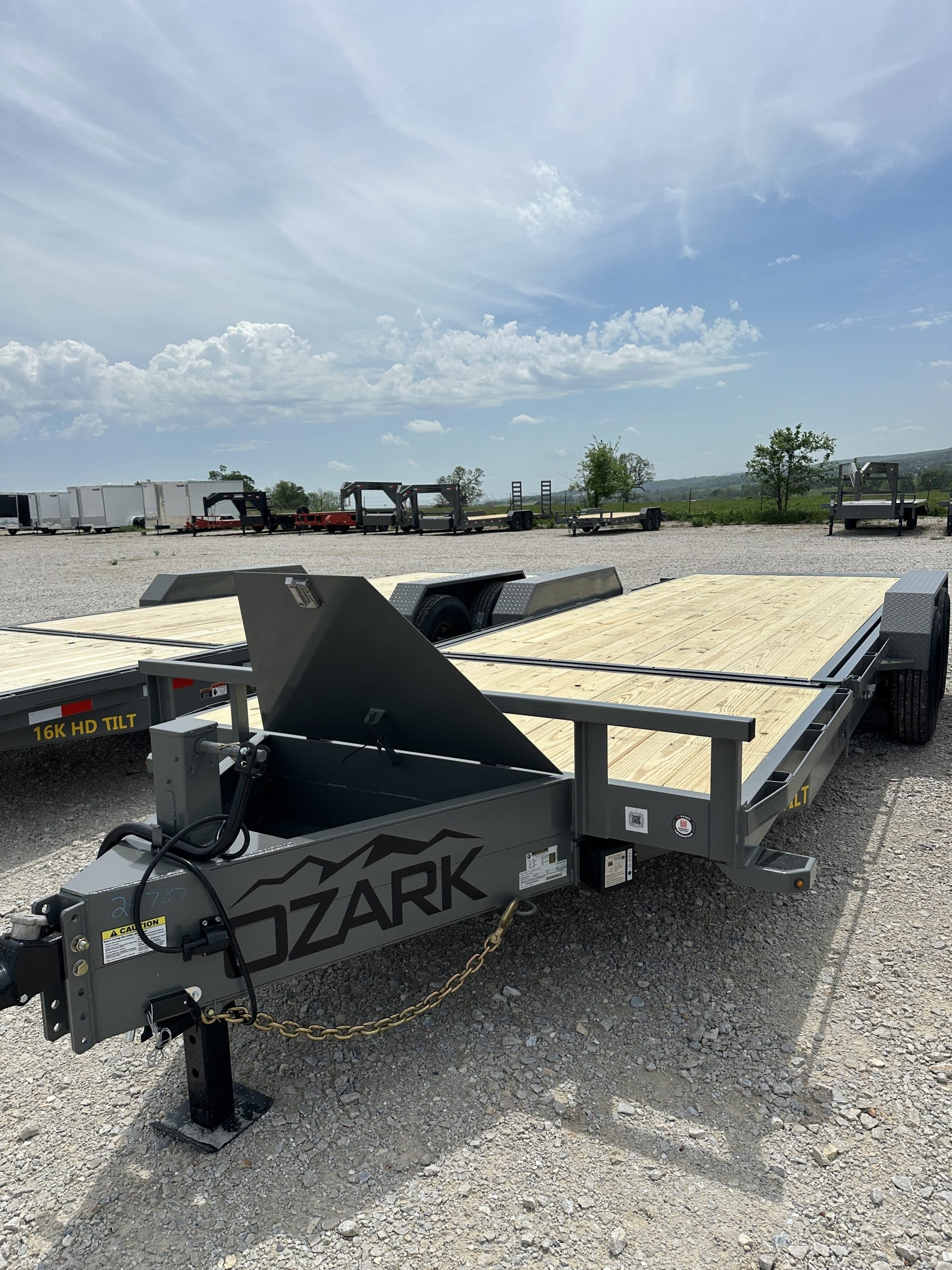 2026 Ozark 82×22 16k Tilt – #000731