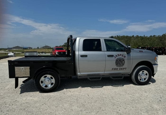 Crown Line Skirted Dodge Single Wheel Short Bed SKS 38